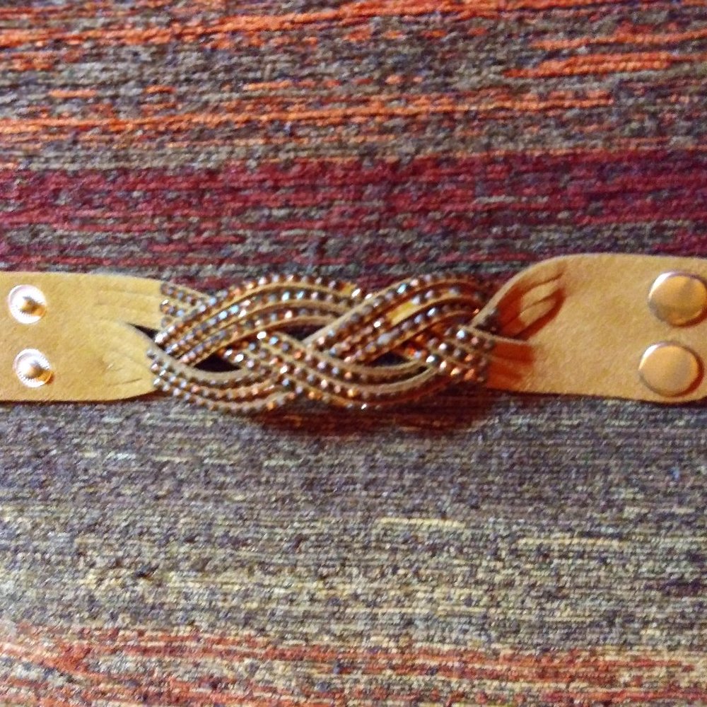 LNWOT 'Cedar Shimmer' Velvet Bracelet